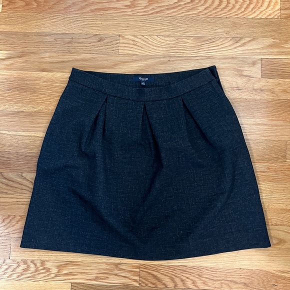 SOLD- Black Madewell skirt! Great for work/business casual. - Picture 3 of 3